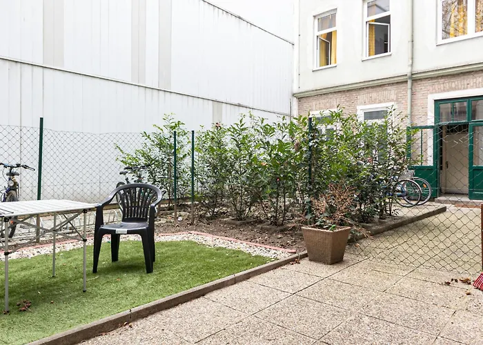 Spacious 3br Next To Belvedere Perfect For Short Term *